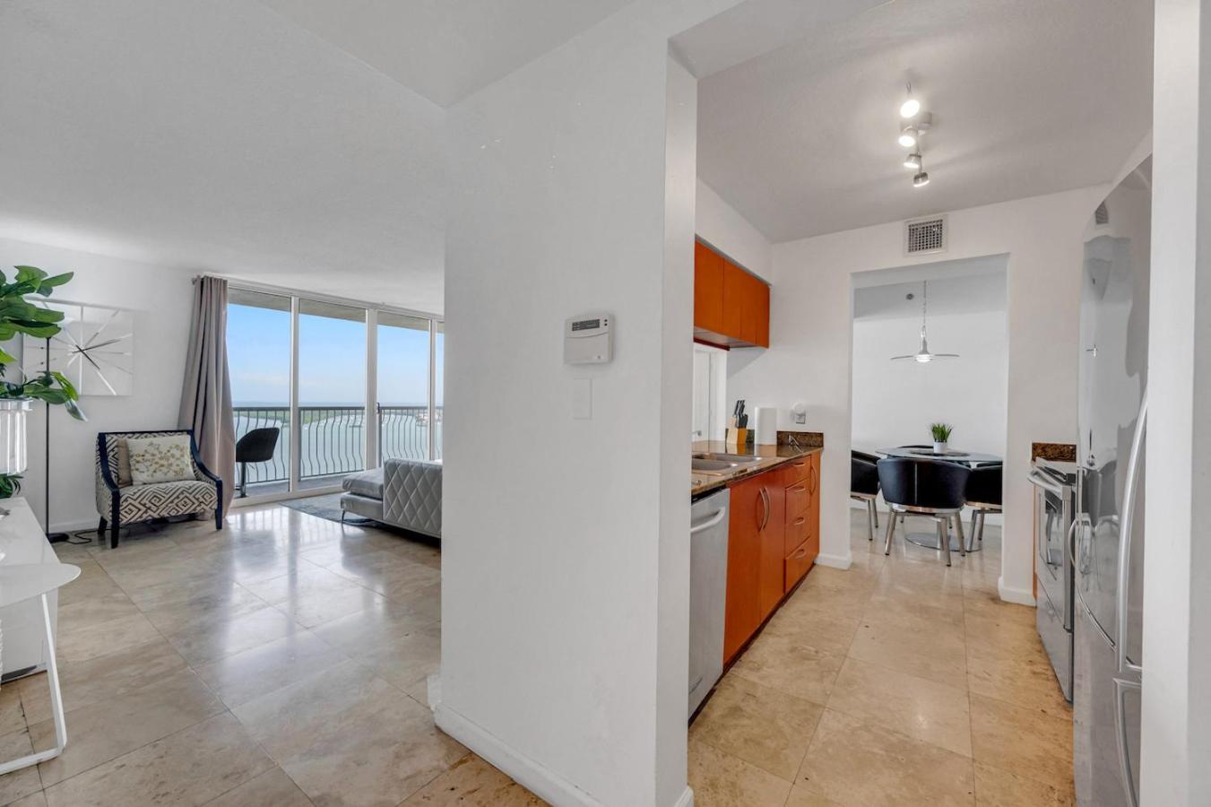 *Luxurious Highrise 2Brcondo Brickell- Waterviews* Miami Bagian luar foto