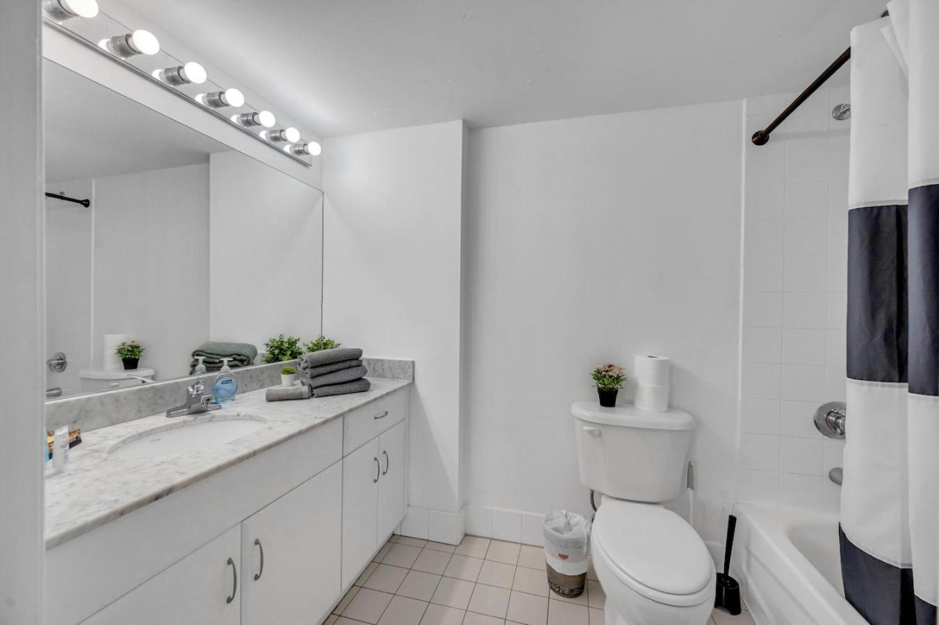 *Luxurious Highrise 2Brcondo Brickell- Waterviews* Miami Bagian luar foto
